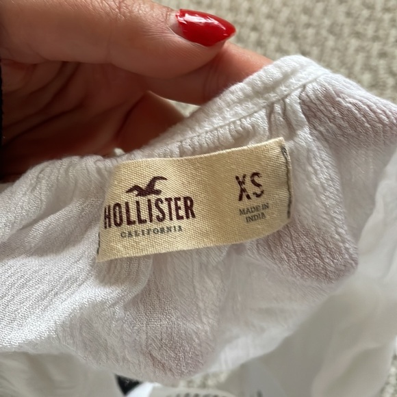 Hollister white lacy off the shoulder crop top - Picture 4 of 4